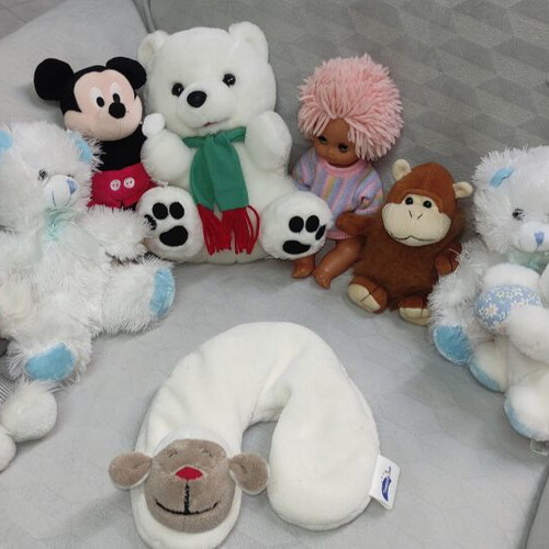 Theraline Children's Neck Pillow like new with plush gift