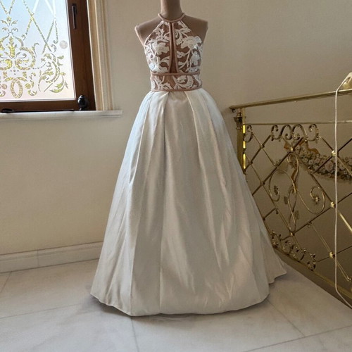 Wedding dress Demetrios large satin and lace, like new