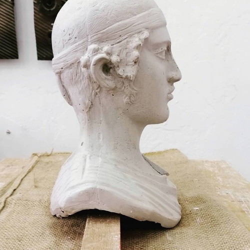 Hiniochos handmade plaster bust