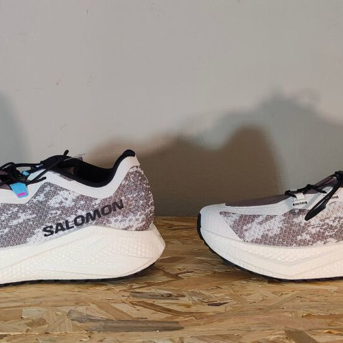 Salomon Aero Glide 4 Grvl new, EU 47 1/3, gray and white athletic shoes