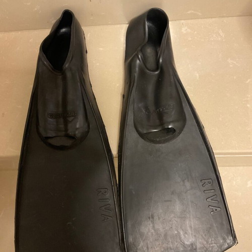 Glarosub Riva kids fins like new, size 34-36
