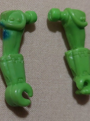 Teratomachoi set green gorilla hands used
