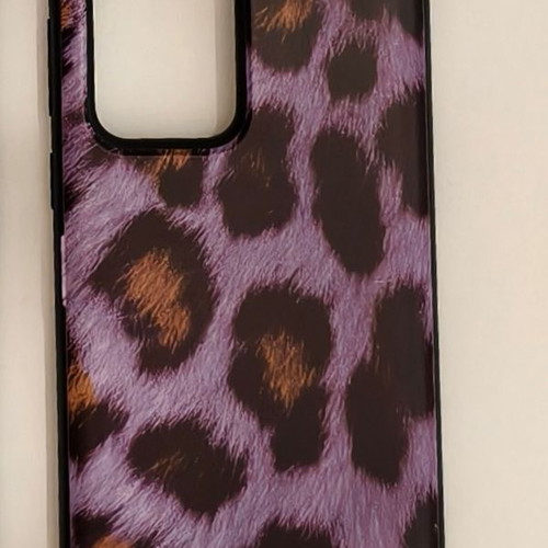 Samsung S22 Ultra cases like new with mirror and card holder, pack of 2