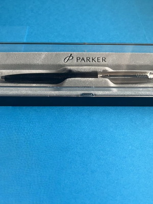 Στιλό Parker καινούργιο με τη συσκευασία του