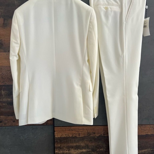 Bitsiani men's summer suit new, off white, jacket size 48, pants size 42