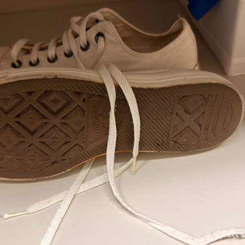 Converse shoes used, athletic, size 41, white