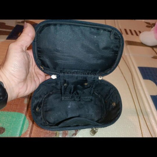 Vidal blue cosmetic case used