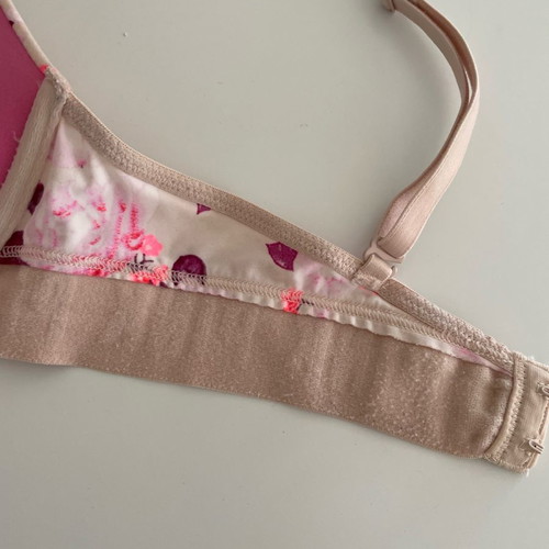 Victorias Secret floral bra size 34C in very good condition with padding