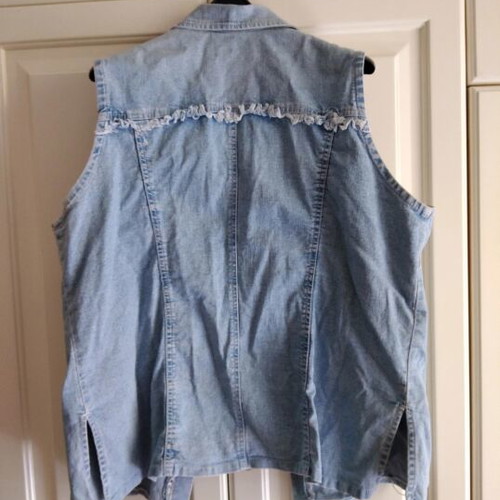 Denim women's vest like new, size large, blue with rhinestones