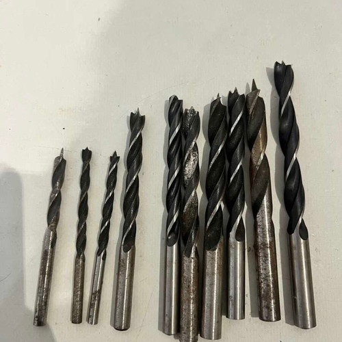 Set of 10 used wood drill bits