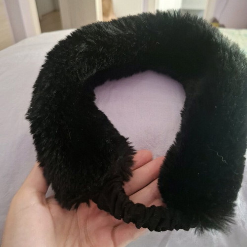Fur headband very soft, like new, black