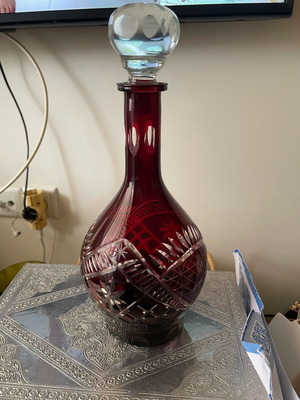 Crystal decanter like new