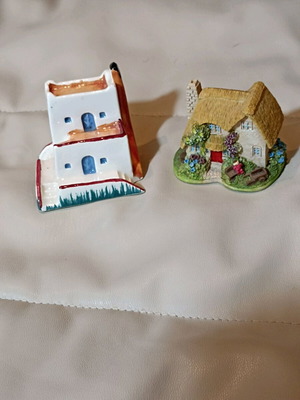Decorative houses new, set of 2, souvenir