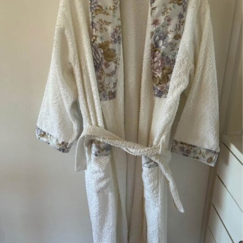 Bathrobe size XL brand new