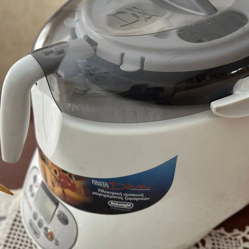 Delonghi Pasta Diva pasta maker new