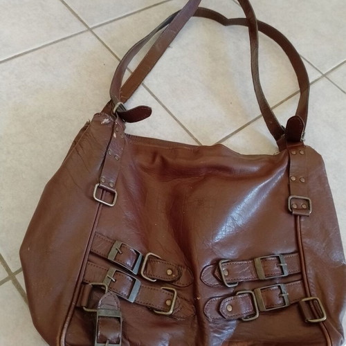 Leather shoulder bag used, large brown and spacious
