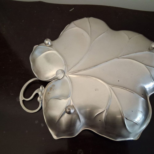 Metal decorative bowl like new, 29×25 cm