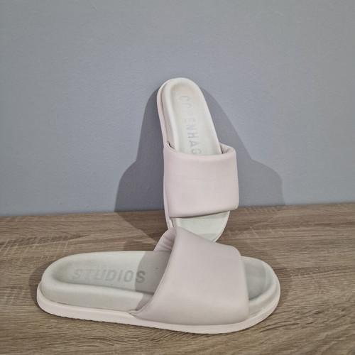 Copenhagen Studios Nappa Eggshell Leather Women Slides Size 38 like new