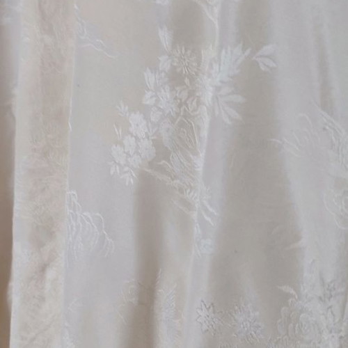 Vintage home robe 100% Chinese silk new, size M, ivory