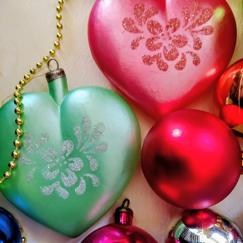 Christmas ornaments and balls set of 46, plastic