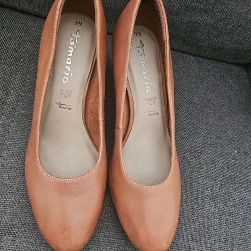 Tamaris leather high heel shoes size 39, new, brown