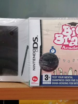 Nintendo DSi new bundle with Big Brain Academy