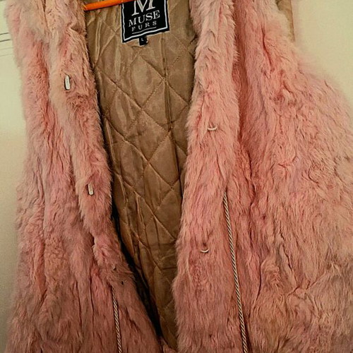 Fur vest women's used, pink with hood, size L