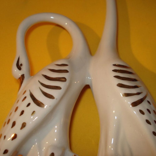 Decorative porcelain swans like new