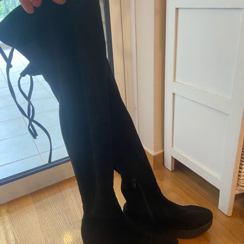 Feng Shoe over the knee boots black like new, size 37