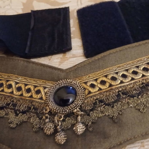 Elastic Women's Corset Belt 90cm like new, vintage style with velcro