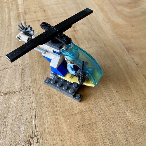 Lego City Police Mini Helicopter like new with Figure