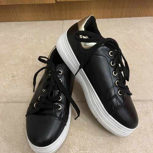 Black platform sneakers size 38 like new with white sole