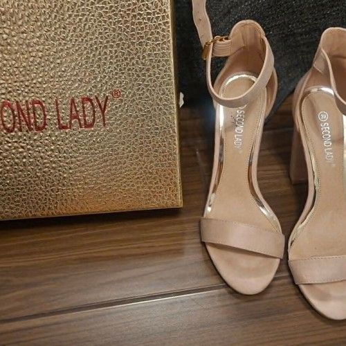 Second Lady sandals size 39, beige suede with high block heel