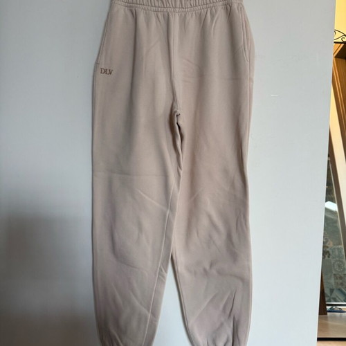 DLV tracksuit set beige like new