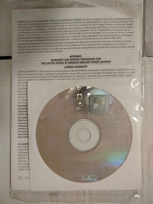 Microsoft Windows XP Pro 32 bit with COA and disk, like new, original, vintage