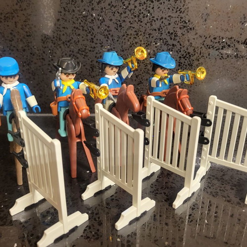 Playmobil Vintage American Cavalry used, 12 figures, 10 horses, accessories