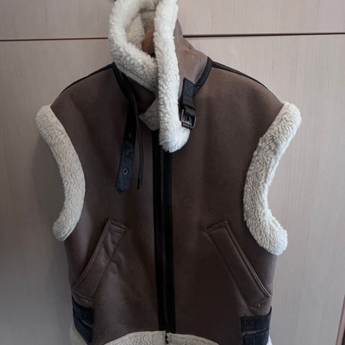 Zara shearling vest like new, size S, beige and brown