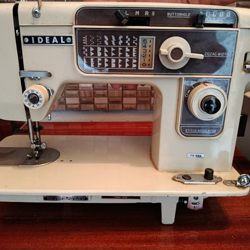 Ideal YZ-808 Japanese sewing machine with wooden cabinet