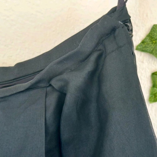 Mango maxi skirt 100% silk like new, size small, black