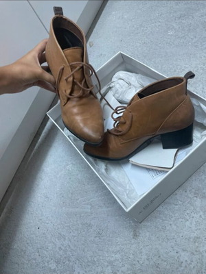 Leather ankle boots, brown, size 37