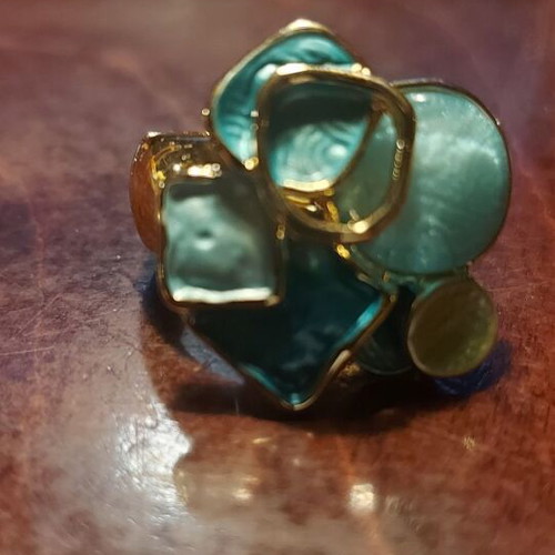 Ring new with enamel in turquoise and gold tones