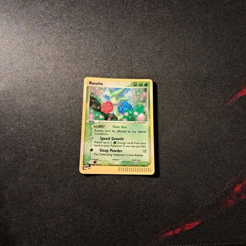 Roselia #9/97 Pokemon Card like new, glossy image