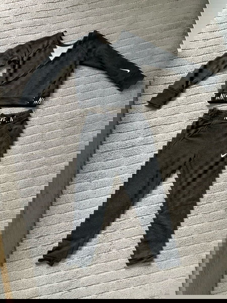 Nike σετ φόρμες για κορίτσι