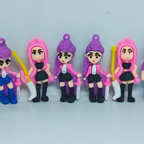 K-pop Demon Hunters collectible figures like new, pack of 24