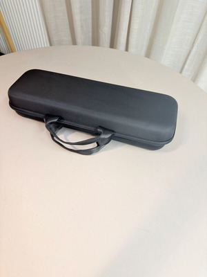 Airstrait Hair Straightener Carrying Case like new, only with Boxnow