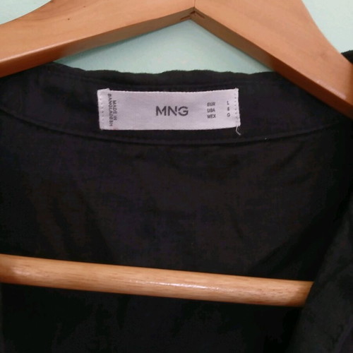 Mango mini dress with V neck collar size large new, black, linen viscose