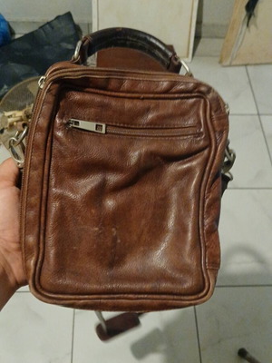 Small leather handbag, brown