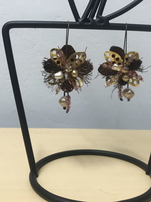 Handmade dangling earrings with stones new