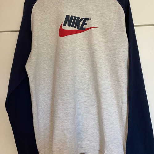 Nike T-shirt