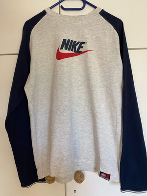 Nike T-shirt
